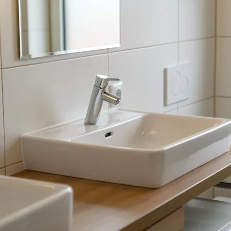 Easyapartments Leo לינץ