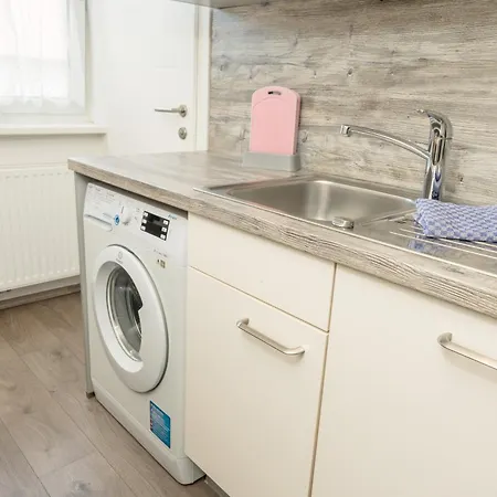 Easyapartments Leo * לינץ