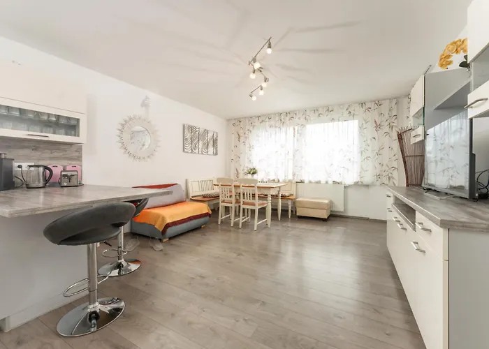 Easyapartments Leo Λιντς